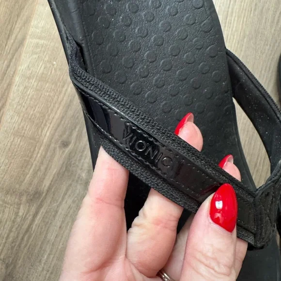 Vionic Sandals - Picture 3 of 4